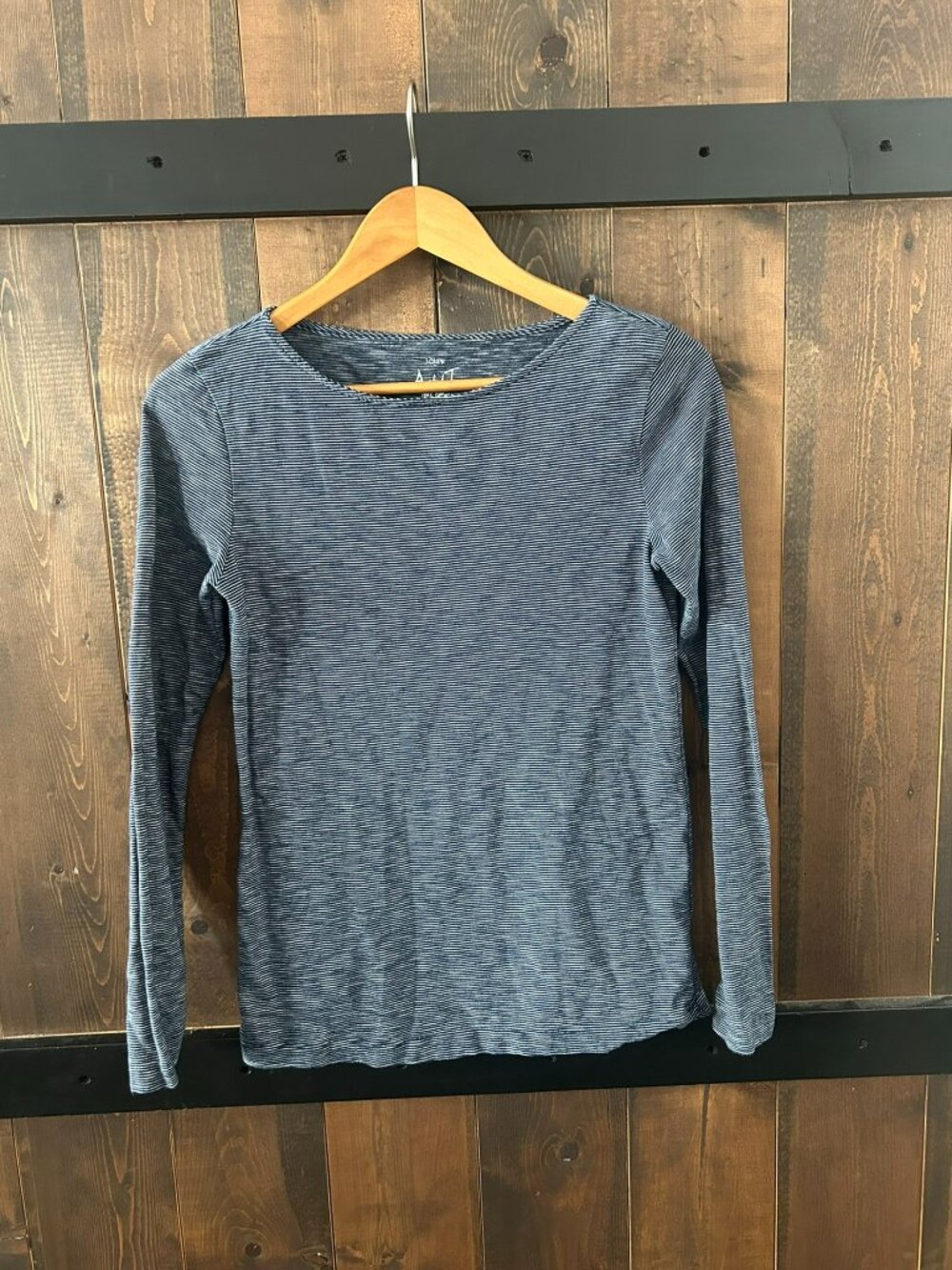 J. Crew Artist T Long Sleeve 100% Cotton Nautical Navy Blue White Micro Stripe